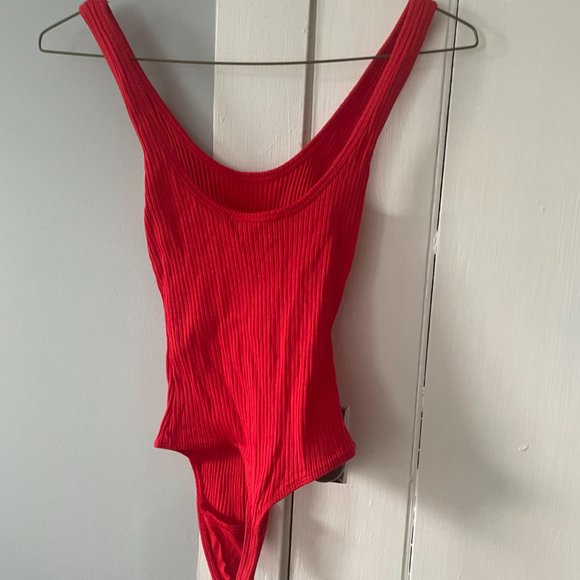 Aritzia Wilfred Red Tank Bodysuit - Picture 4 of 4